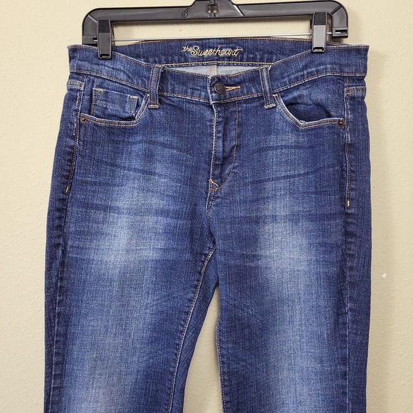 Old Navy Women's Size 8 The Sweetheart Jean Bootcut Medium Wash‎ Denim - Picture 2 of 10